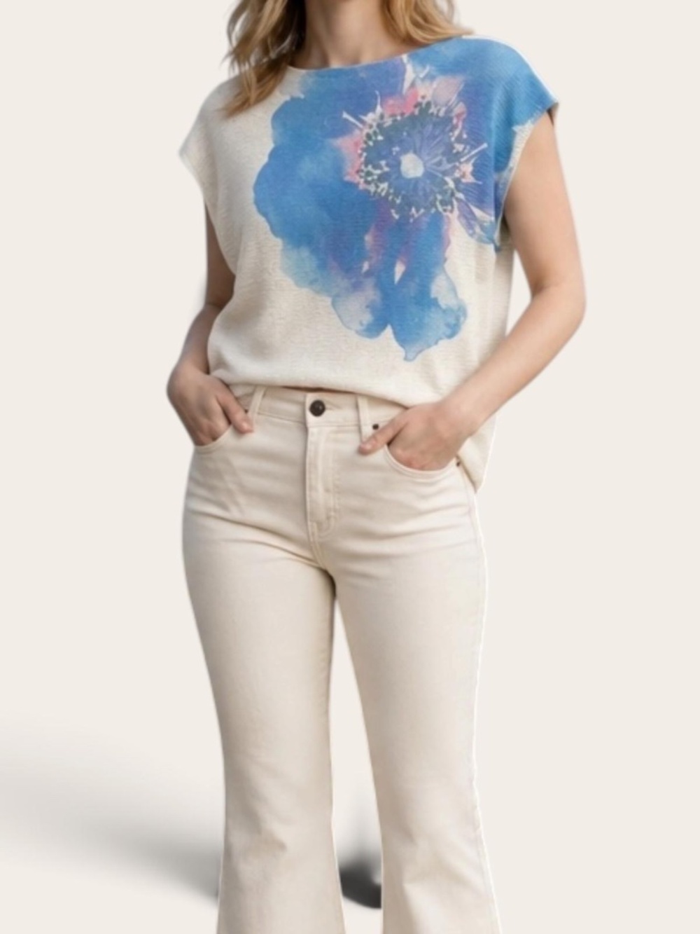 Bianco & Blu | Gorgeous Feminine Lightweight Sweater Top | Size Small
